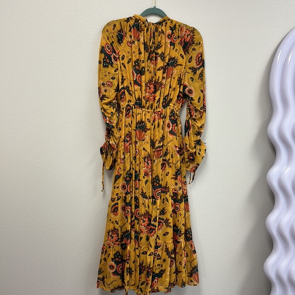 Noelle Floral Silk Tie-Cuff Maxi Dress - Picture 6 of 9